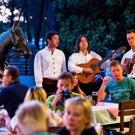 Апартаменты Zaton Holiday Resort.1